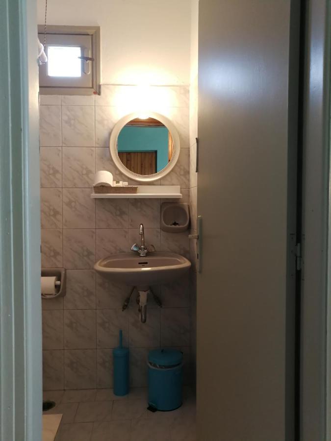 Vrohaki Studios & Rooms Пісо-Ліваді Екстер'єр фото